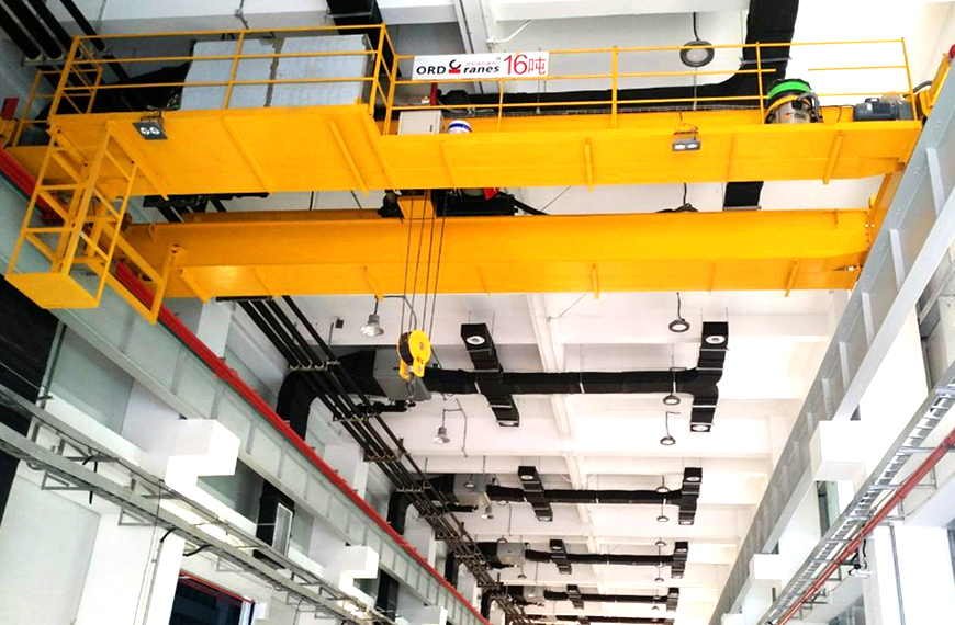 河北保定歐式雙梁+半門式起重機(jī)項(xiàng)目