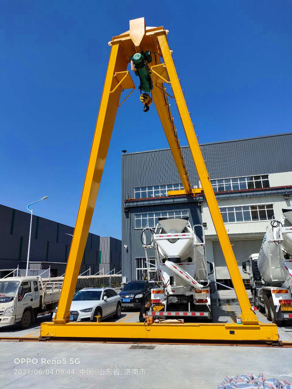 山東濟(jì)南半門式起重機(jī)項(xiàng)目
