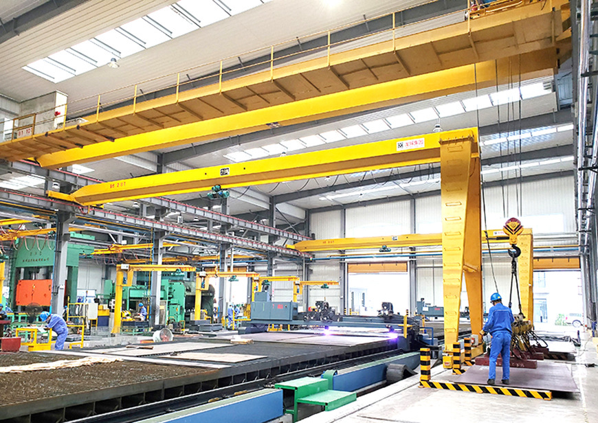 山東濟(jì)寧雙梁+半門式起重機(jī)項(xiàng)目