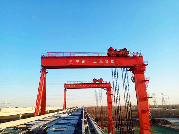 100t龍門吊報(bào)價(jià)河北保定門式起重機(jī)銷售廠家