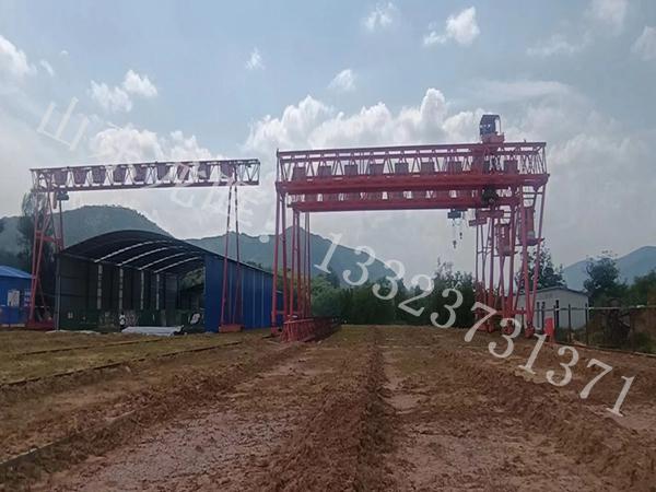 山東濟(jì)寧龍門吊出租公司龍門吊主梁變形的原因