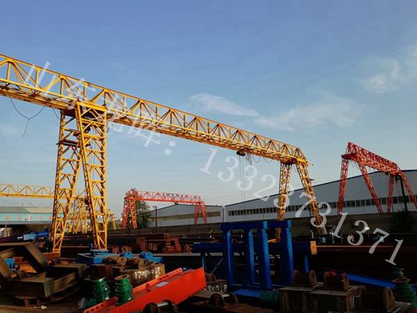 浙江嘉興門式起重機(jī)廠家起重機(jī)吊鉤的分類及其特性