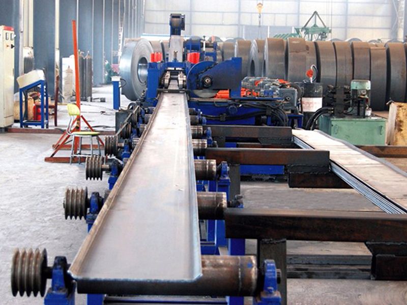 側(cè)板一次成型生產(chǎn)線