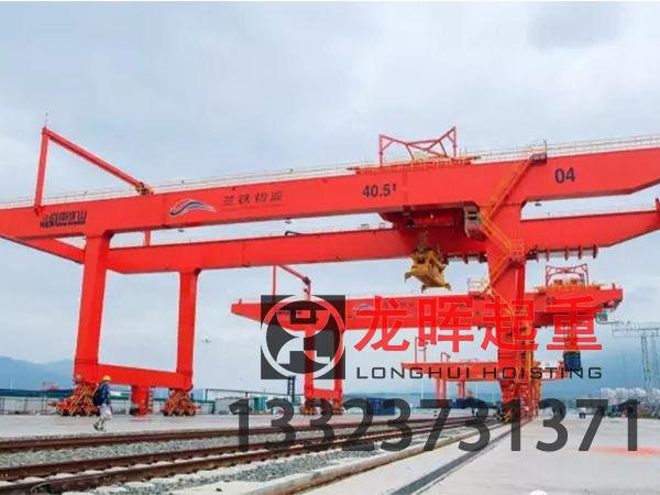 花架龍門吊吊鉤高度的調(diào)整與控制直接關(guān)系到操作的安全性和效率